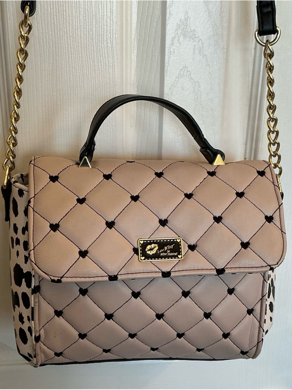 Luv Betsey by Betsey Johnson Pink Quilted Crossbody Bag Animal Print Side Hearts - Picture 1 of 16